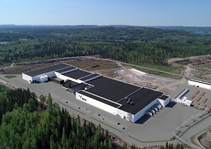 Foto Metsä Group and Raute have signed an agreement for the technology delivery of Kerto LVL mill in Äänekoski.